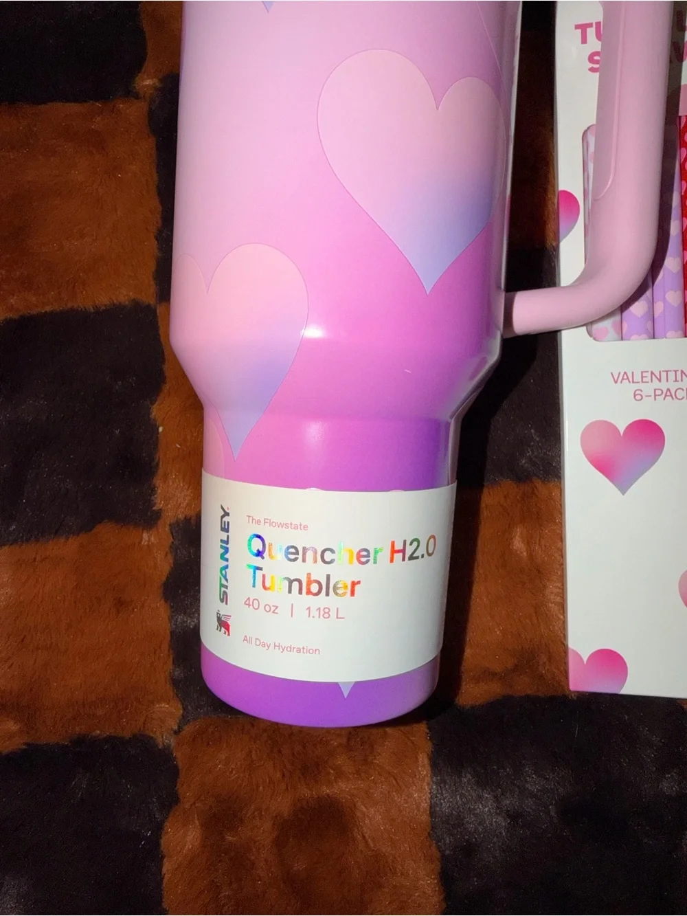 Stanley Valentine’s Day 2026 Tumbler 40 oz Powder Pink Heart Gradient Exclusive - Picture 3 of 8